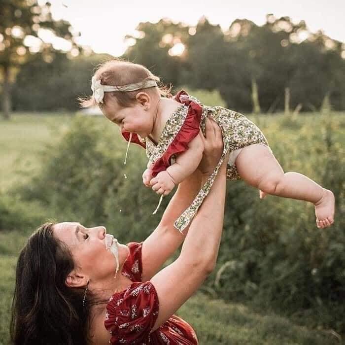 27 Terrifying Images That Show What Its Really Like To Be A Parent 12 kid vomitting
