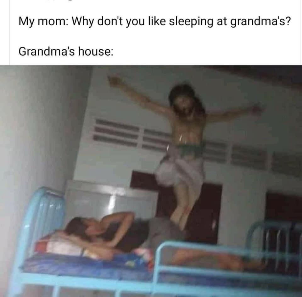 20 Non Selfie Christmas Memes Is What You Need Right Now 18 why dont you like sleeping at grandmas