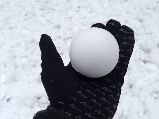 20 Oddly Satisfying Images That Can Help Ease Your Perfectionist Anxiety 9 Snow Ball - satisfying images