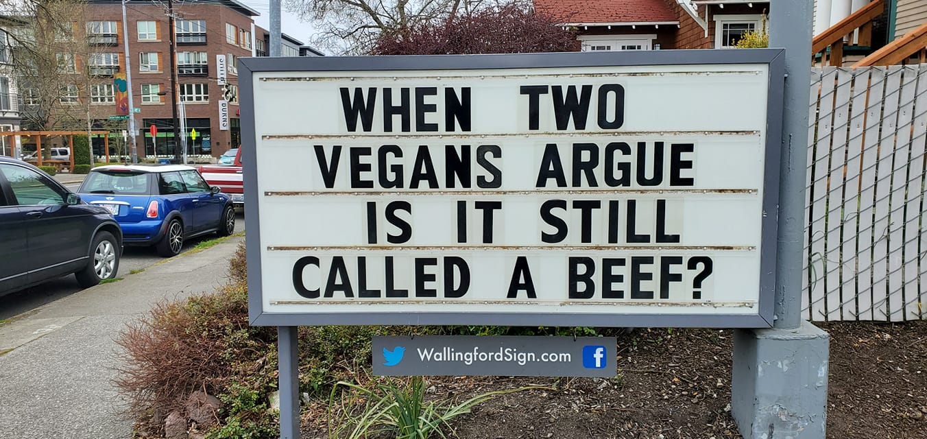 55 Iconic Seattle Gas Station's Signboard With Witty Messages & Funny Slogans 53 two vegas argue