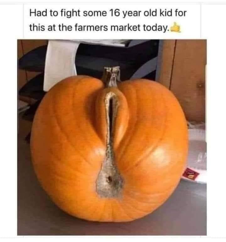 22 Pumpkin Spice Memes Guaranteed to Get You in the Fall Spirit 17 Had to fight some Pumpkin Spice Memes