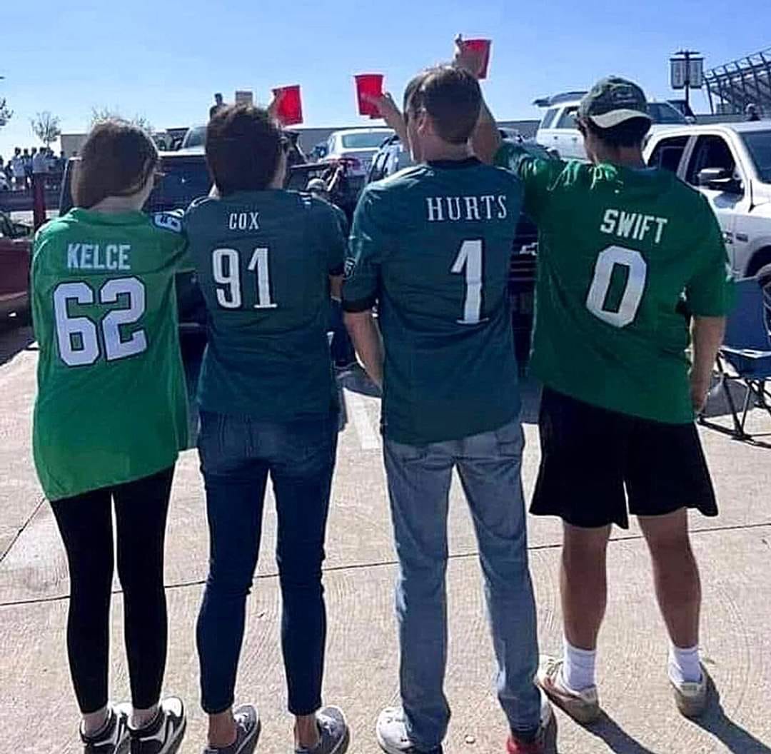 15 'NFL Memes' Edition for some Touchdown Ticklers and Smiles 12 NFL memes kelce
