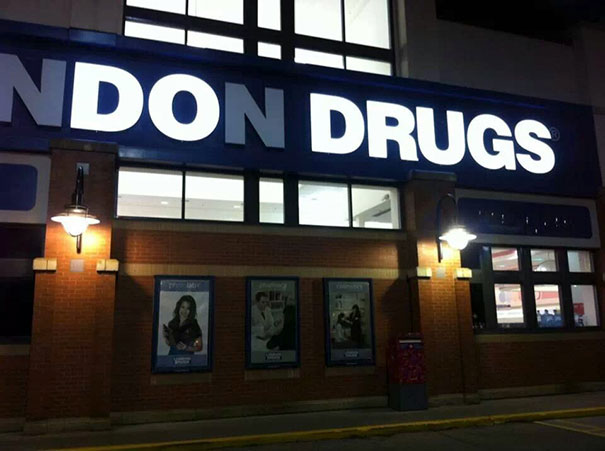 26 Neon Sign Fails That Light Up the Night for All the Wrong Reasons 16 London drugs - Neon Sign Fails