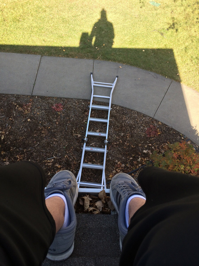 20 Fail Images That Will Leave You Shaking Your Head 7 No mor ladder - Fail Images