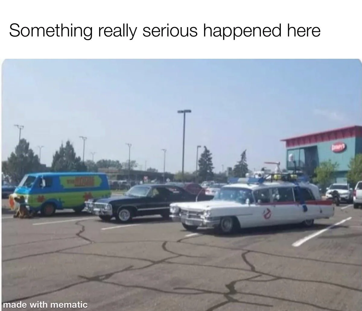 20 Haunting Memes from the Dark Corners of Haunted Hill 19 Something really serious happend here
