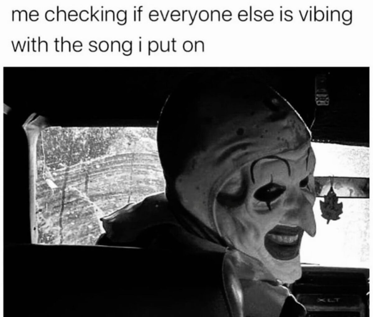 25 Spooky Memes to Haunt Your Screen 23 everyone else is vibing