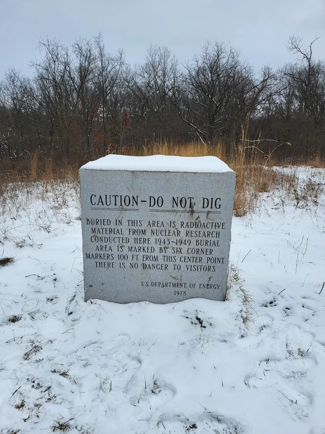 23 Warning Signs That Caught Attention 1 Do not dig