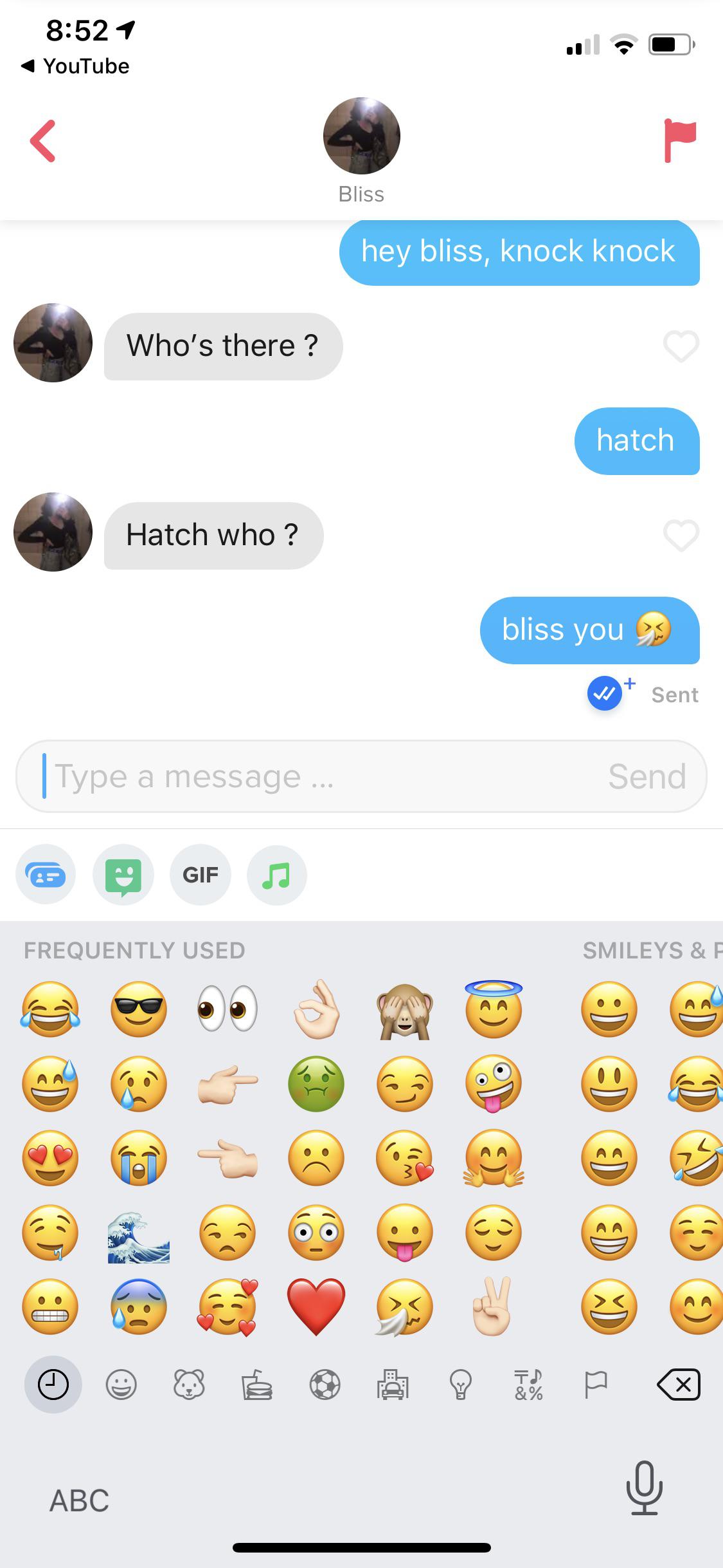 20 Funny Tinder Chats: Swipe Right for a Dose of Hilarity 13 knock knock - Tinder Chats