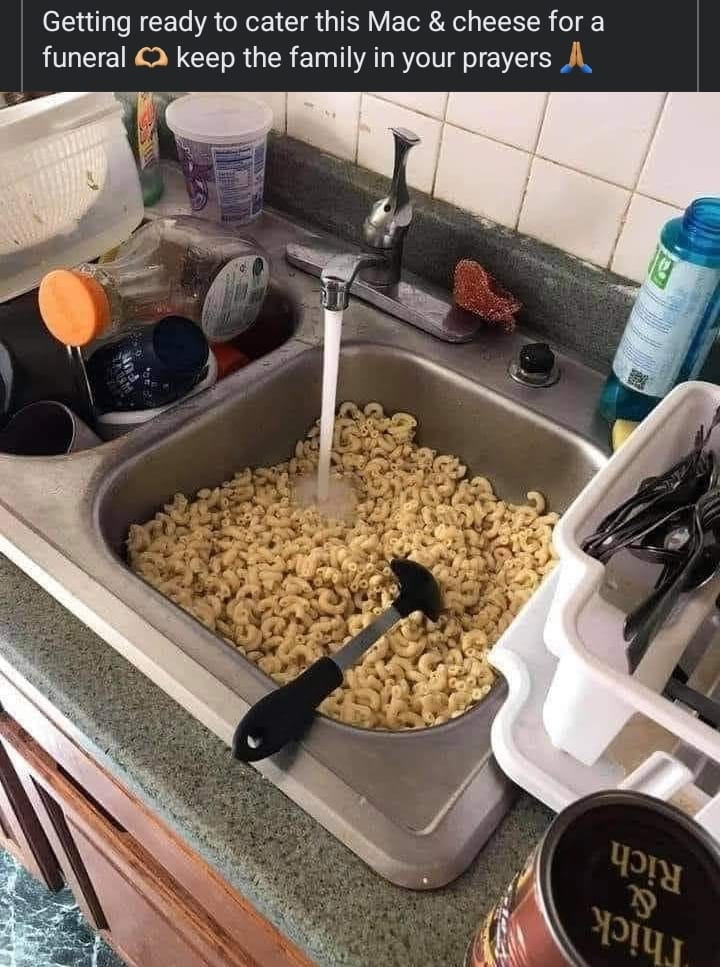 25 Wrong Memes That Are Surprisingly Incorrect, Yet Hilariously Amusing 10 Mac and cheese - Wrong Memes