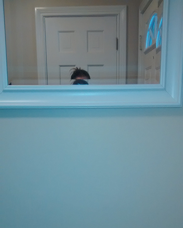 22 People Who Just Realized They’re Dating An Idiot 2 I Am 5'1". I Asked My 6'2" Husband To Hang A Mirror For Me