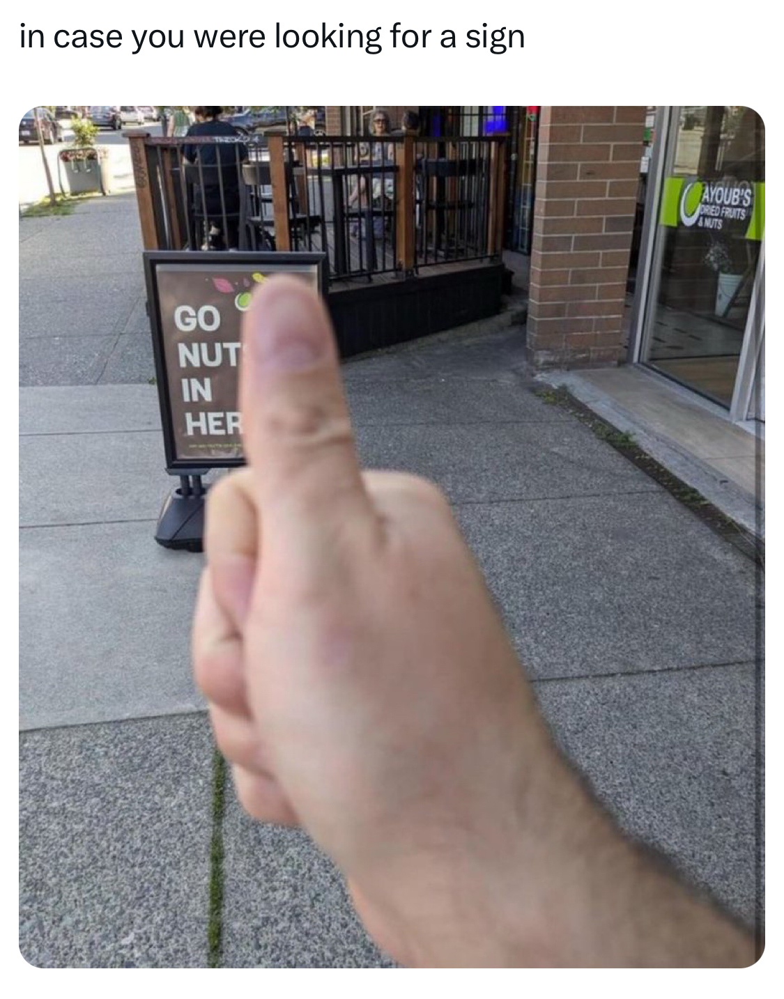 25 Laughable Memes That Will Make Your Stomach Hurt from Laughter 23 Looking for a sign