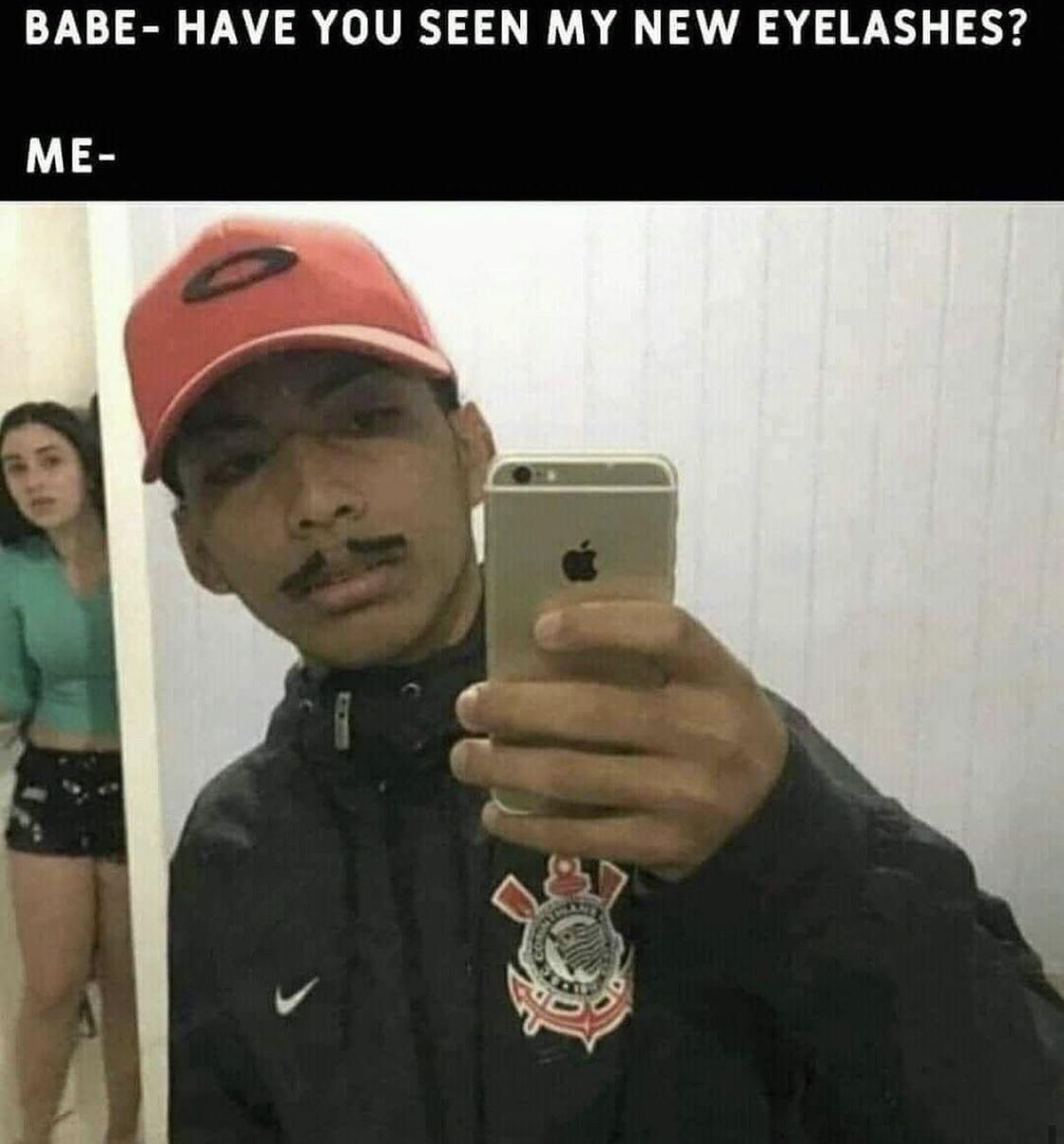 25 Laughable Memes That Will Make Your Stomach Hurt from Laughter 14 My new eyelashes - Laughable Memes