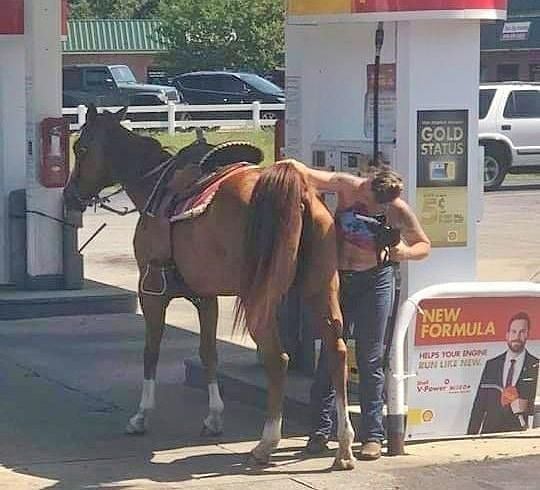 30 Cursed Pics to Infuse Your Day with Weird Vibes, As Shared On This IG Page 11 Cursed pitstop - cursed pics