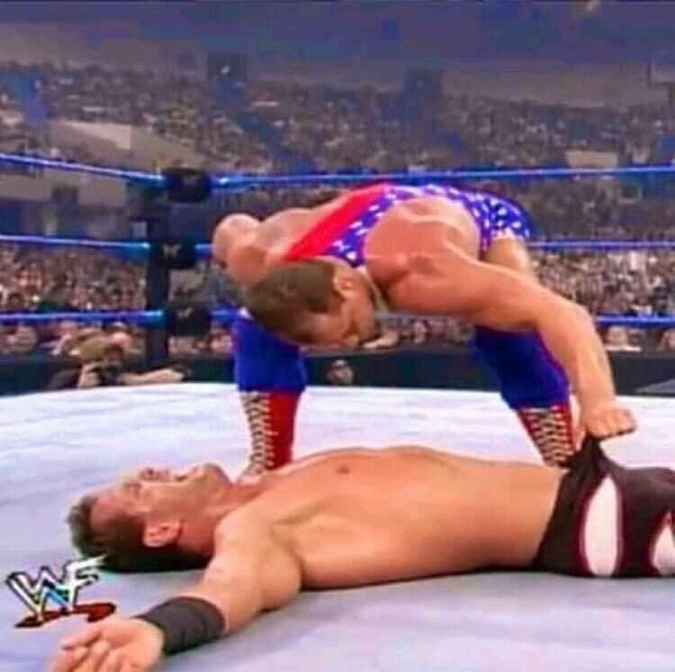 25 Eccentric Human Moments Showcased on 'Humans Doing Human Things' 24 Kurt angle