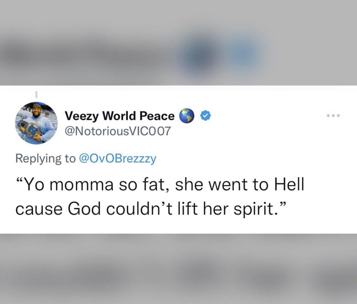 You moma so fat she went to hell - yo mama jokes