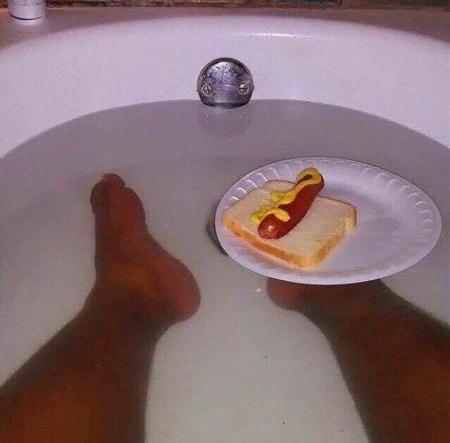 25 Eccentric Human Moments Showcased on 'Humans Doing Human Things' 3 breakfast in tub - Eccentric Human Moments