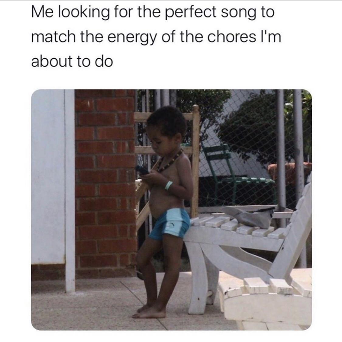 15 Seriously Funny Memes for a Good Time 9 Looking for perfect song - seriously funny memes