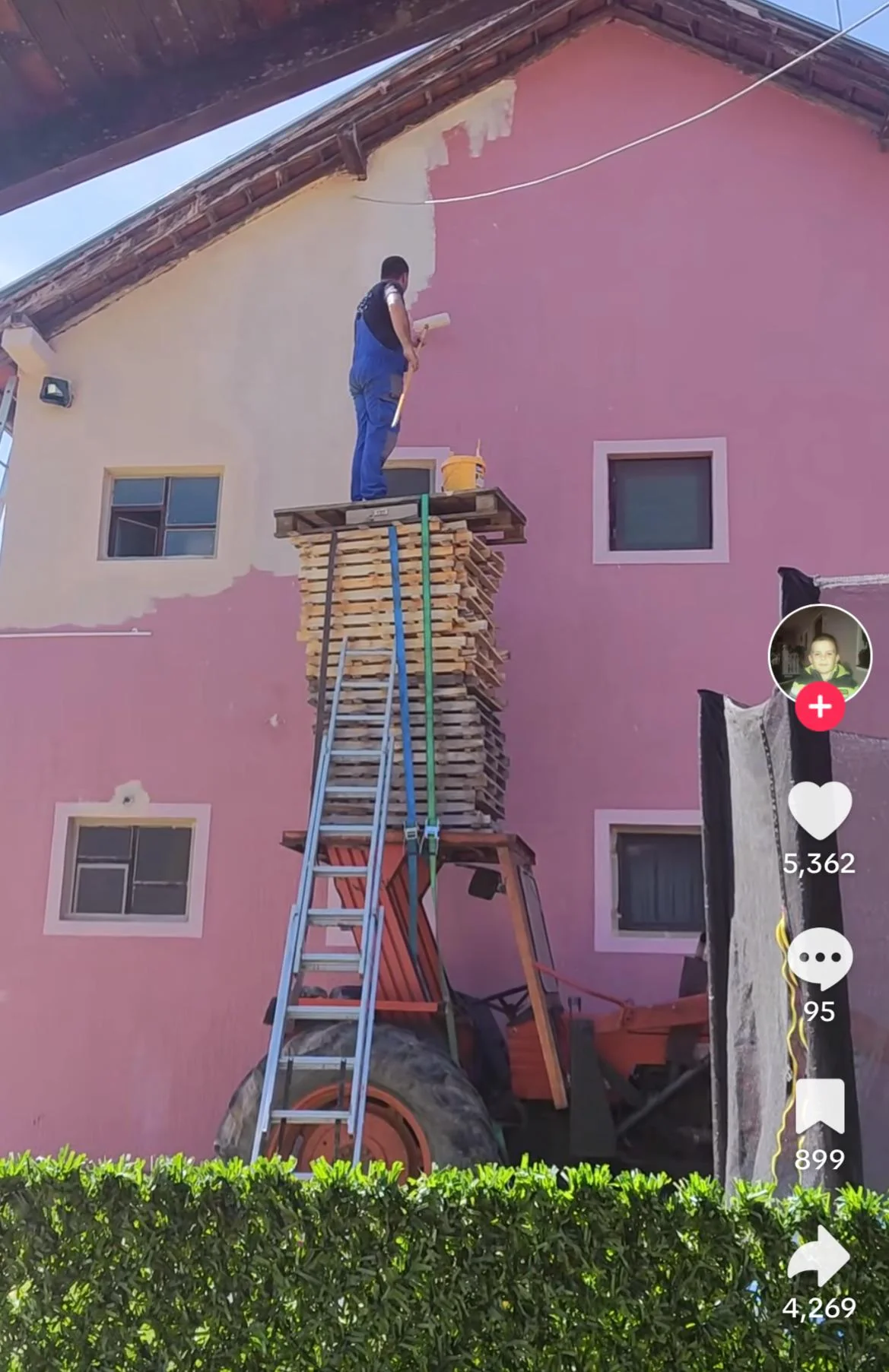 "OSHA Violation But OK": 20 Risky Acts of Workplace Safety Defiance 11 Seems safe to me, I don’t know… - OSHA Violation