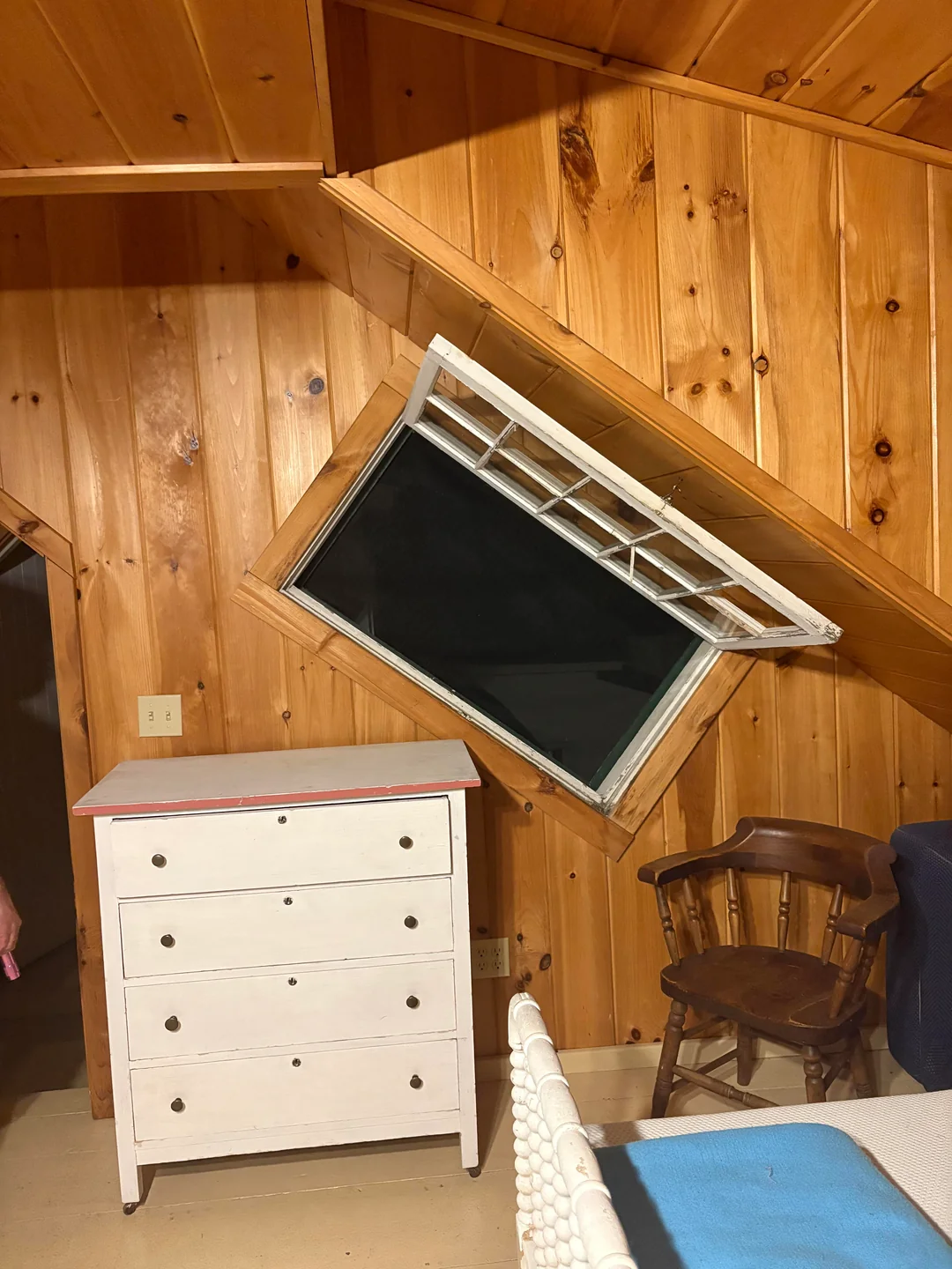 30 Architectural Fails That Became Internet Infamous 31 This whole entire cabin I'm staying at