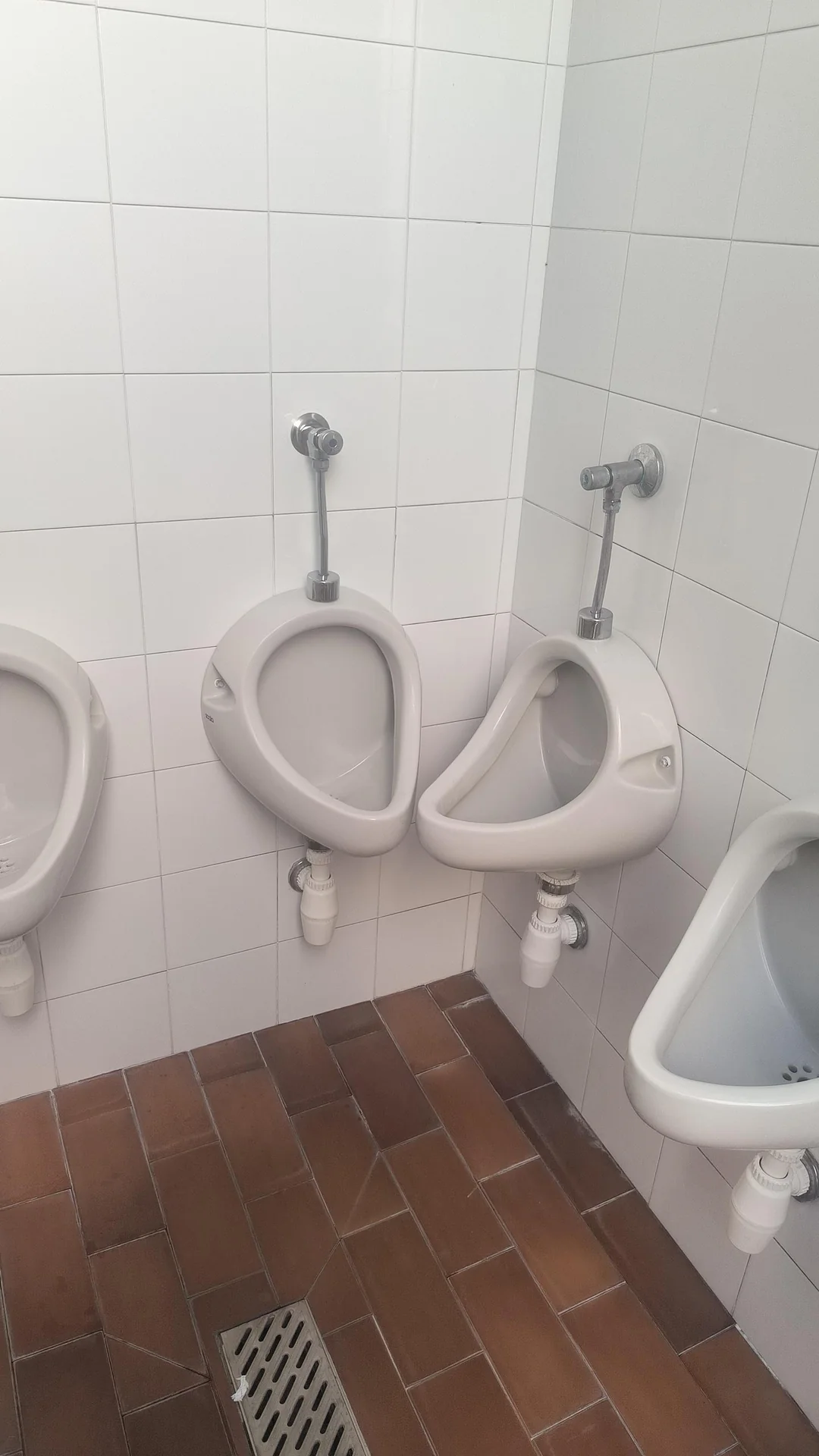 30 Architectural Fails That Became Internet Infamous 32 What psychopathic ass made this