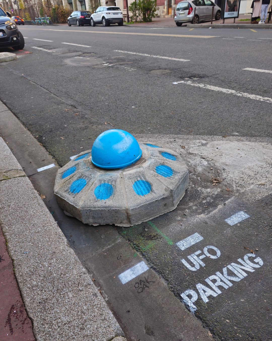 30 Ordinary Streets Turned Into Hilarious Street Art Canvases By Oakoak 30 UFO parking
