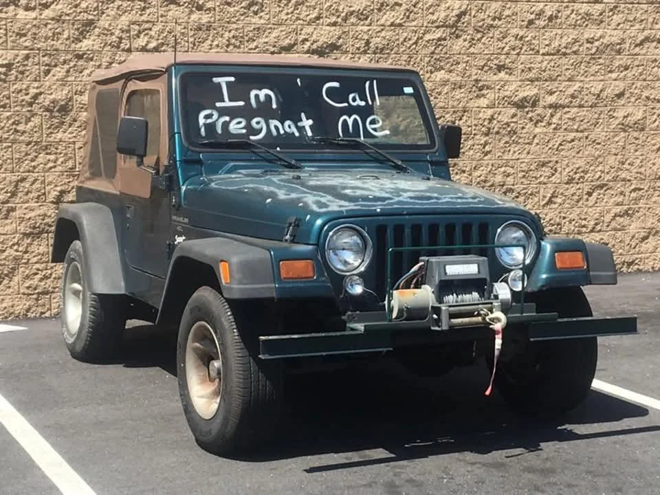 24 Epic Sign Fails That Took a Wildly Wrong Turn! 23 I'm call pregnat (?) me