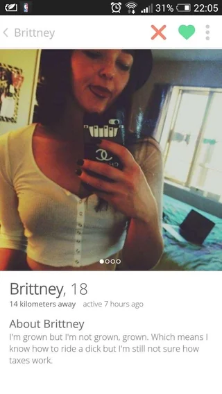 These Unusual Tinder Bios Will Make You Swipe Right Every Time 6 Im grown but not grown grown