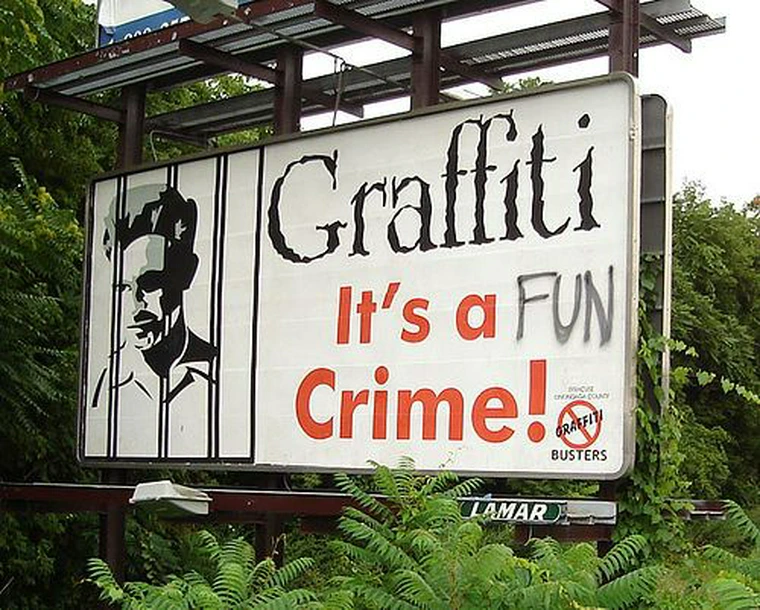 40 Pieces Of Graffiti That Prove World Is Your Canvas 8 is a fun crime