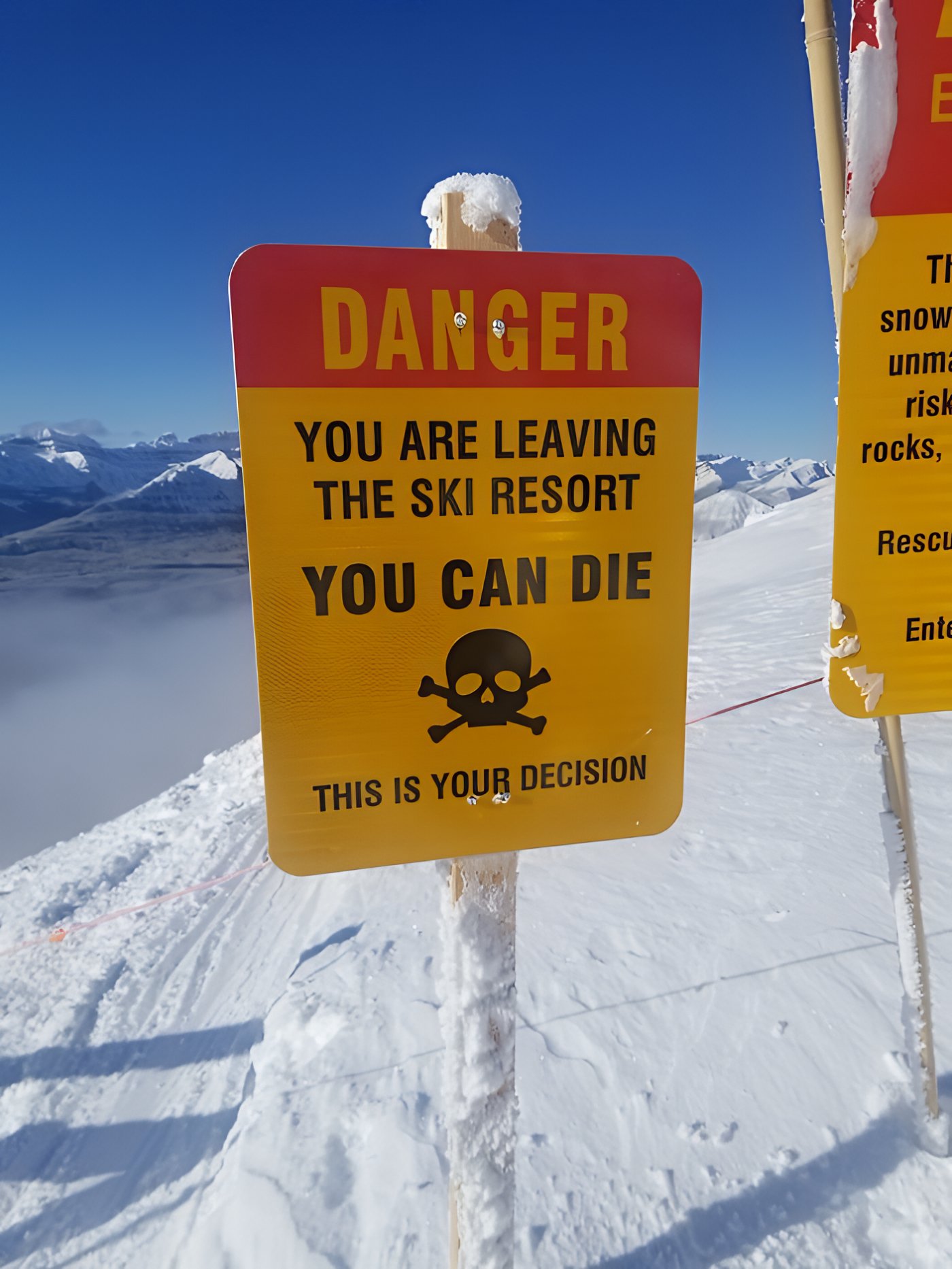 30 Unexpected Signs That Will Totally Throw You Off 24 Ski resort