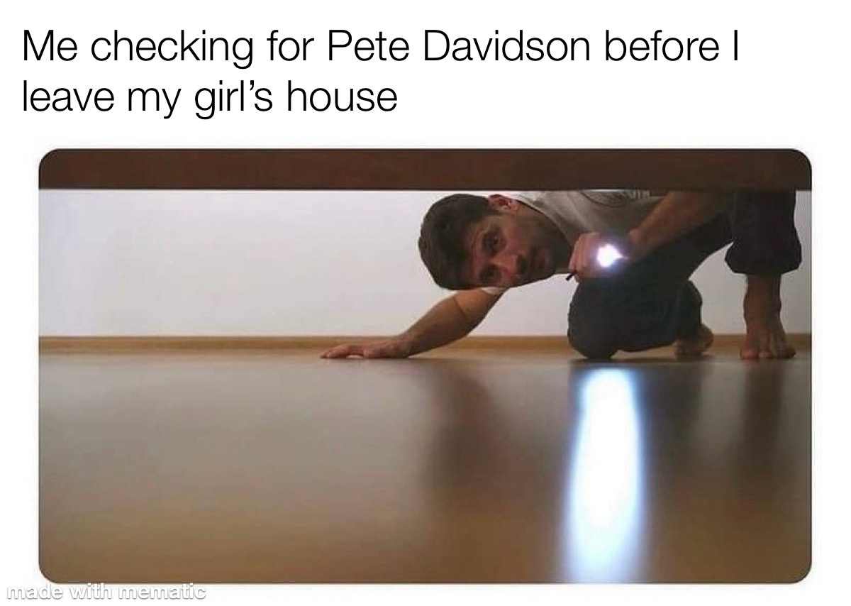 22 Memes That Are Like a Plot Twist for Your Day 3 checking for pete davidson