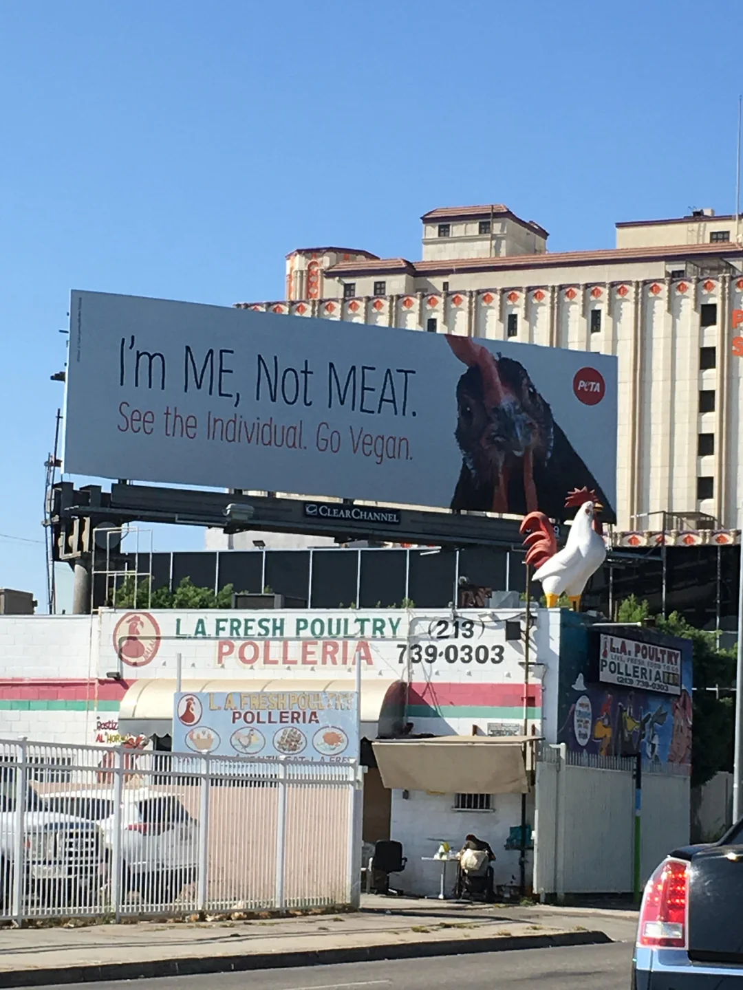 25 Advertising Placement Fails: The Art of Placing Ads in All the Wrong Spaces 24 Im me