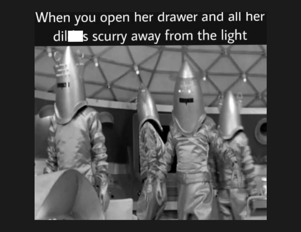 20 Memes That Were Too Weird to Leave Behind 19 Memes That Were Too Weird to Leave Behind - FG.jpeg