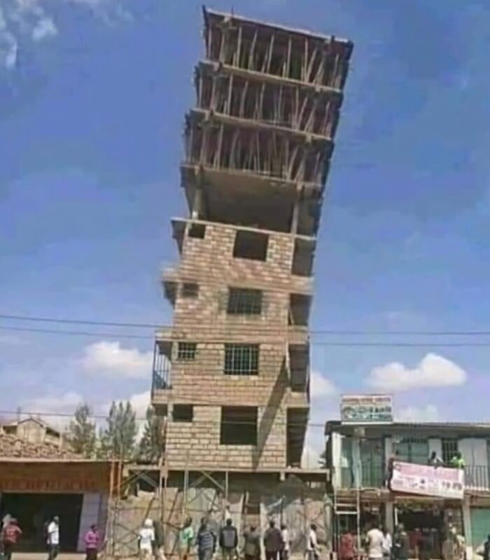 20 Architecture Fails That’ll Give You Anxiety 17 Leaning tower