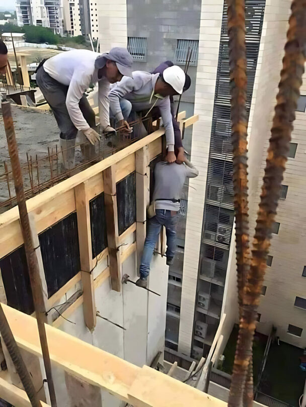 Construction fails - FG