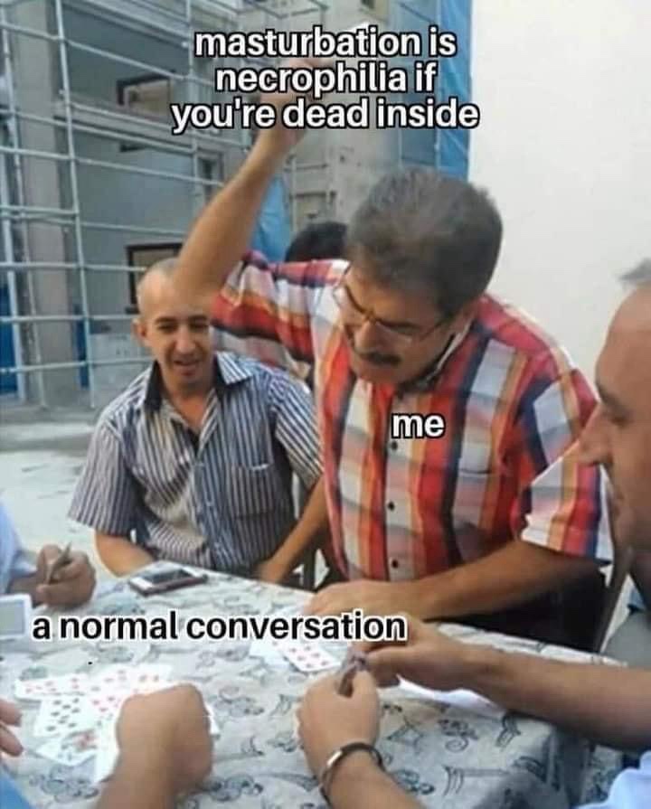 24 Memes That Are More Unhinged Than Your Group Chat 2 A normal conversation