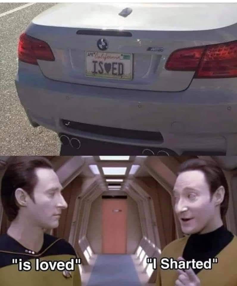 24 Memes That Are More Unhinged Than Your Group Chat 12 Is loved