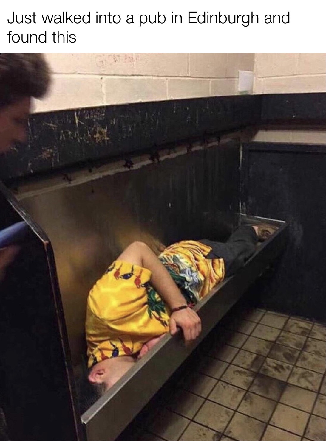 23 Memes That Just Won an Award for Absolutely Nothing 19 Walked into a pub