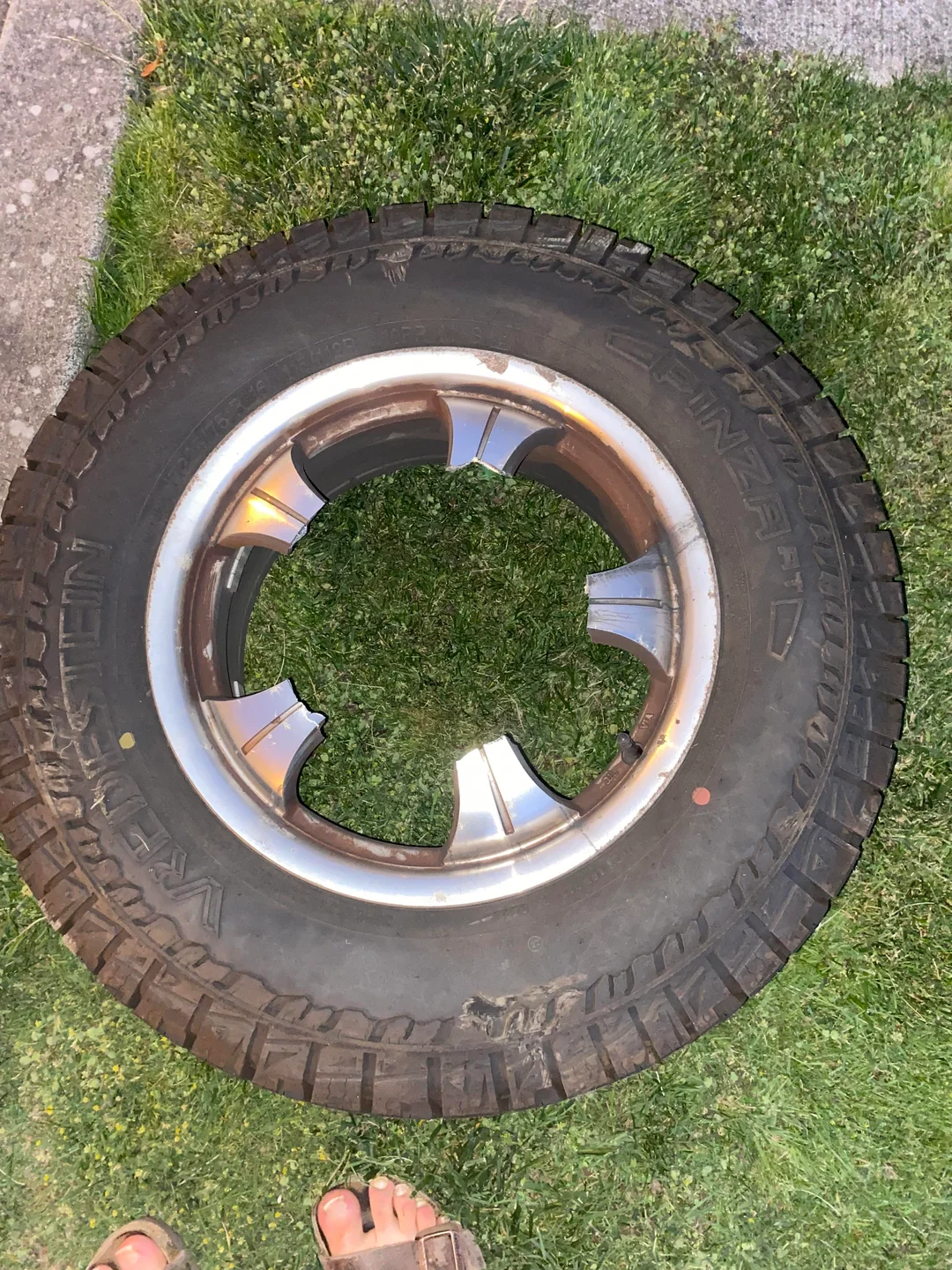 25 Fail Images That Will Leave You Shaking Your Head 27 the the crazy wheel failure