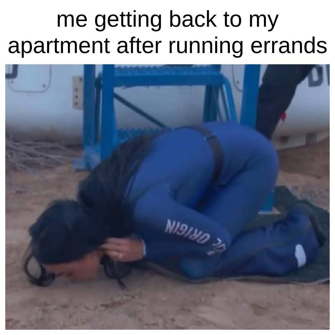 20 Random Memes That Woke Up and Chose Weirdness 6 Getting back to my apartment