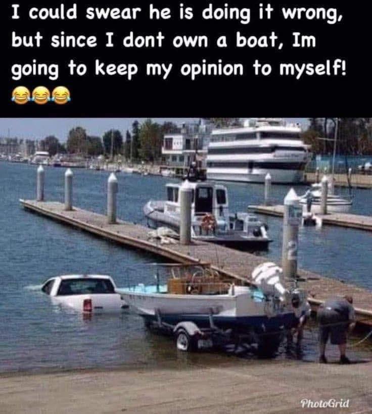 20 Random Memes That Are Just Vibes, No Plot 5 He was doing it wong