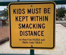 25 Funny Disclaimers That Had to Be Written Because Someone Was an ...