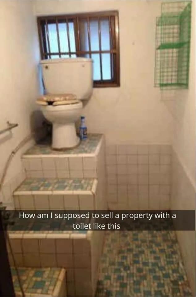 25 Real Estate Photos That Deserve Their Own Horror Movie 15 How am I suppose to sell a property like this
