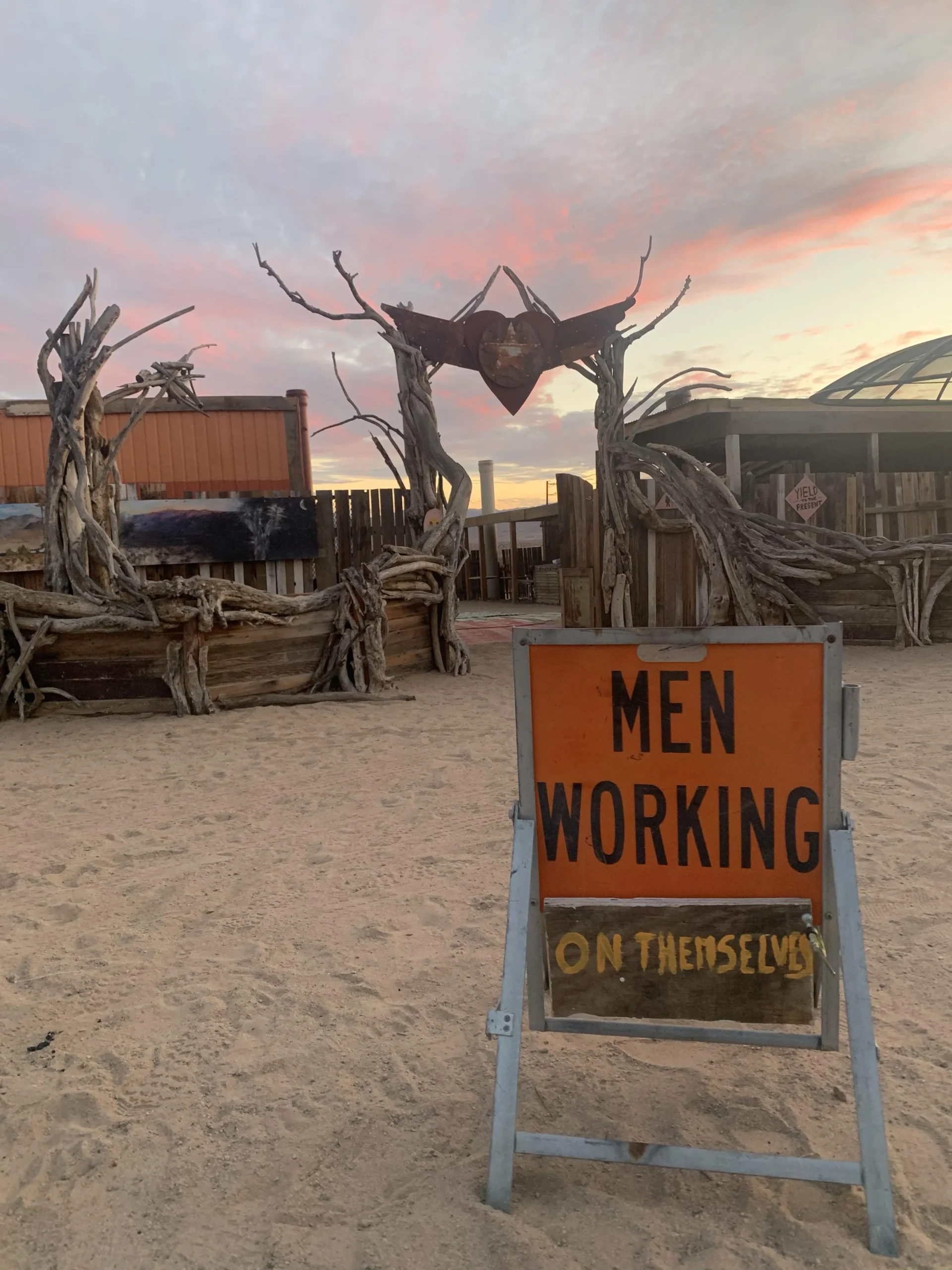 20 Times Mild Vandalism Made the World a Funnier Place 9 Men working…