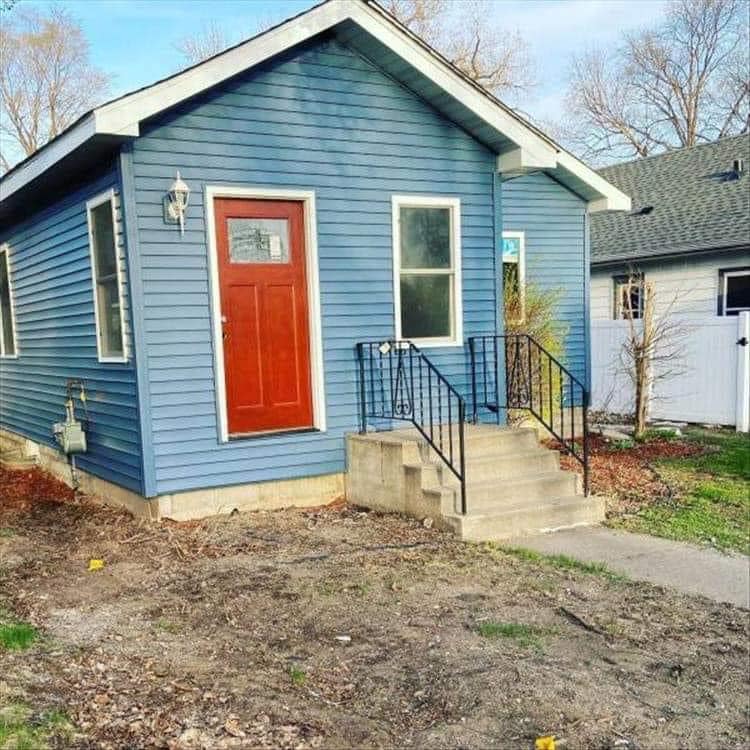 25 Real Estate Photos That Deserve Their Own Horror Movie 18 Please use window