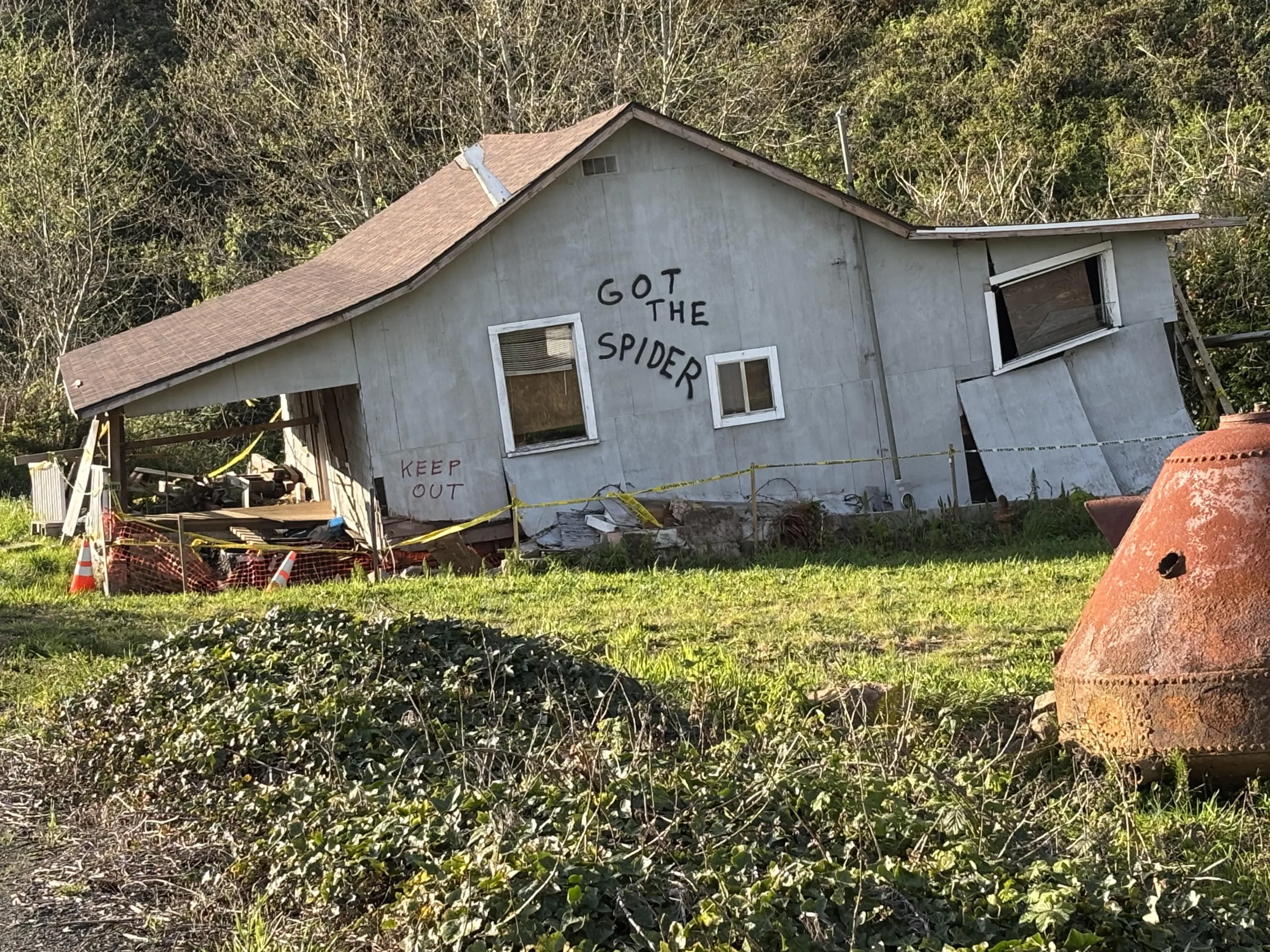 20 Times Mild Vandalism Made the World a Funnier Place 17 They understood the assignment
