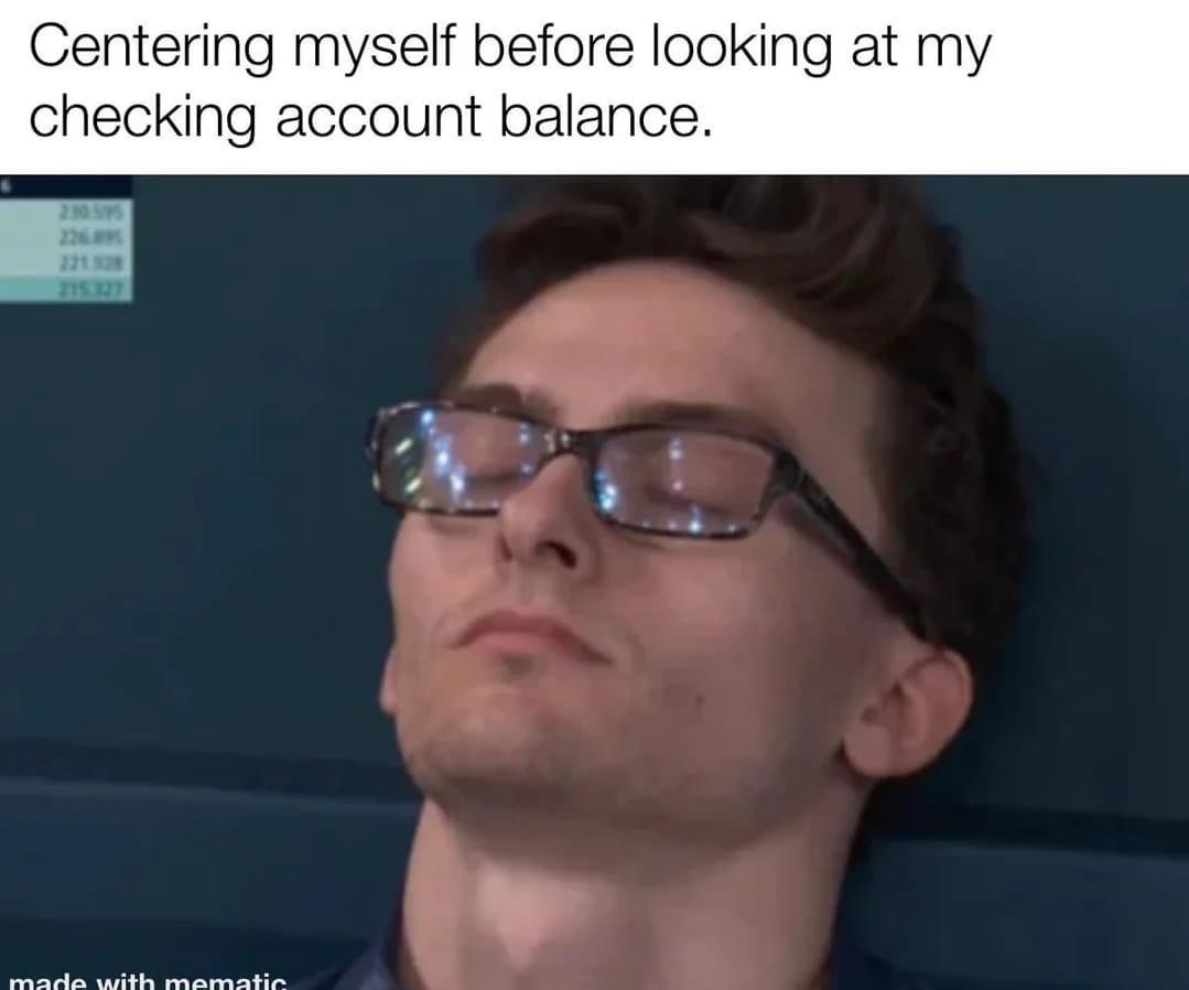 25 Chaotic Memes That Make Zero Sense but Infinite Laughter 23 Centering myself