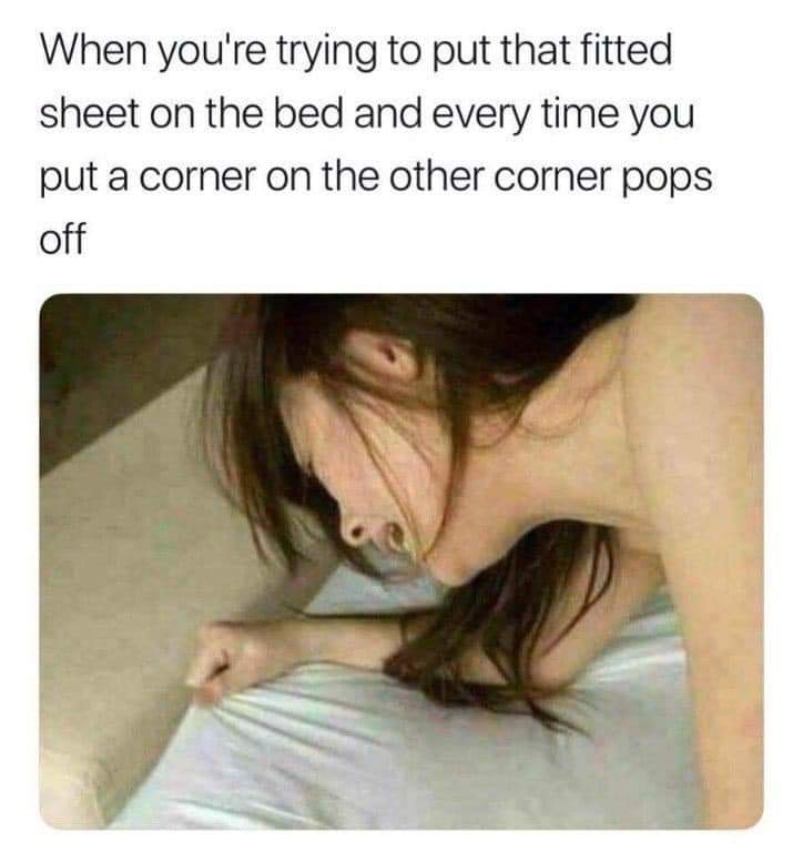 Fitted bedsheet on bed