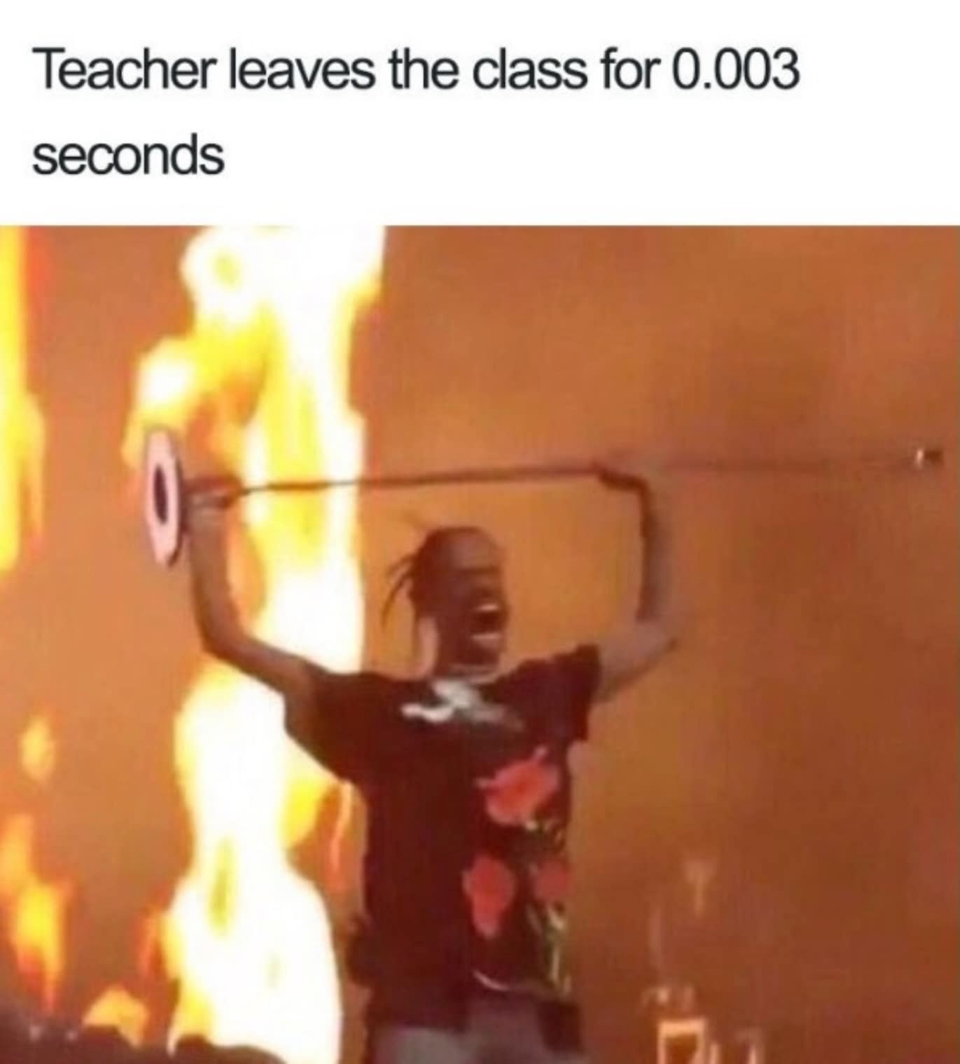 eacher leaves the class
