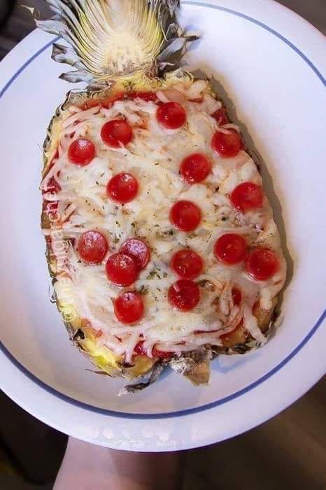 Pineapple piza