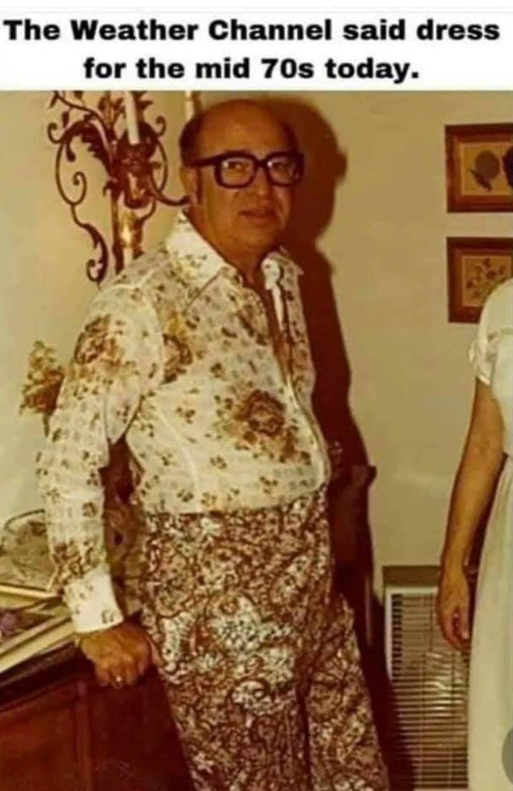 20 Memes That Exist in a Context-Free Environment 15 The weather chanel said